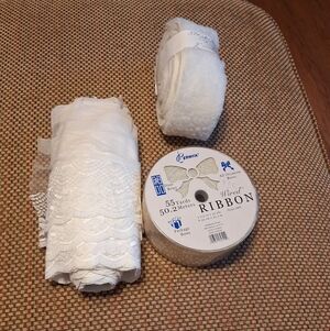 Trio Of Vintage Intricate Off-white Lace Fabric, Wired Ribbon & Faux Fur Trim